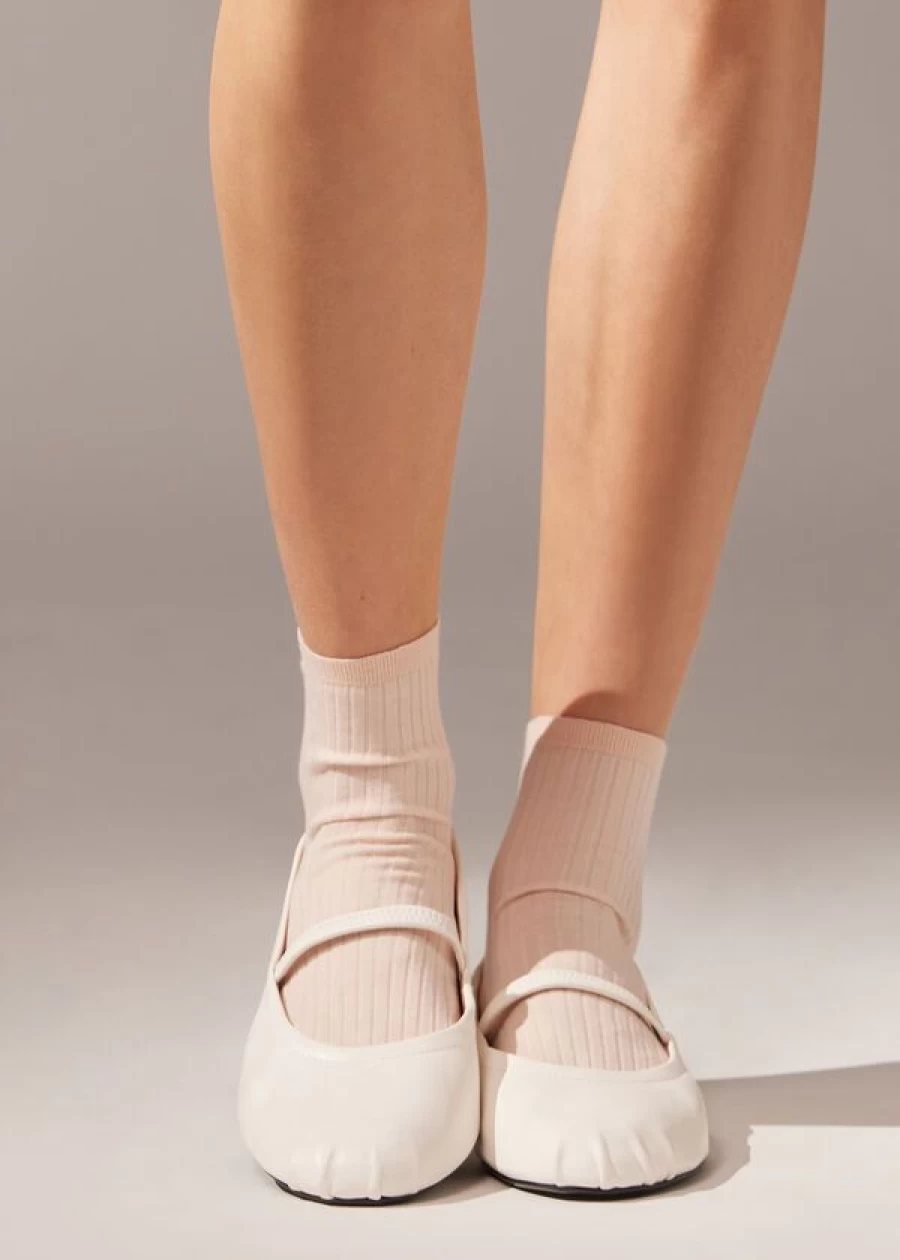 Calzedonia Ribbed Short Socks in 746 - Pale Pink for Women