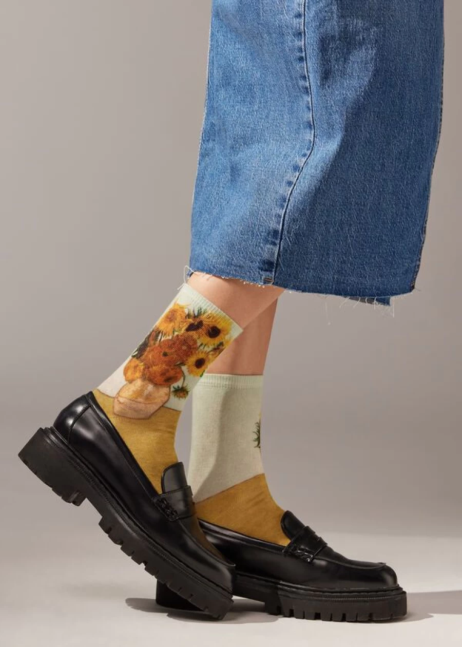 Calzedonia Van Gogh Art Museum Inspired Short Socks in 009D Ac-St Color